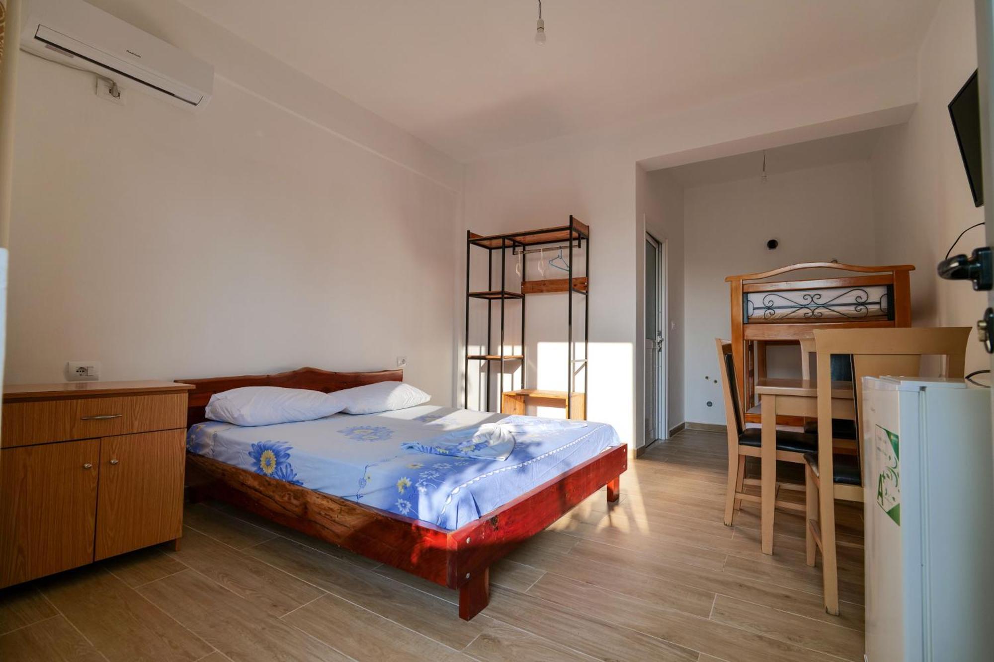Tropikal - Freskia Bunec Sarandë Exteriér fotografie