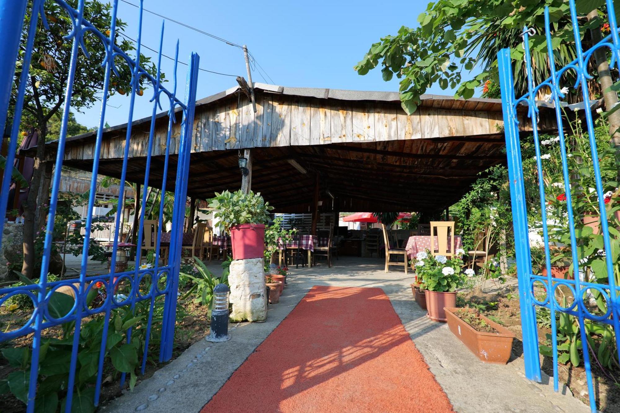 Tropikal - Freskia Bunec Sarandë Exteriér fotografie